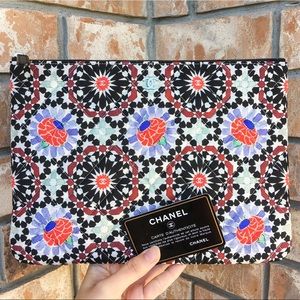 CHANEL O Case zip pouch clutch